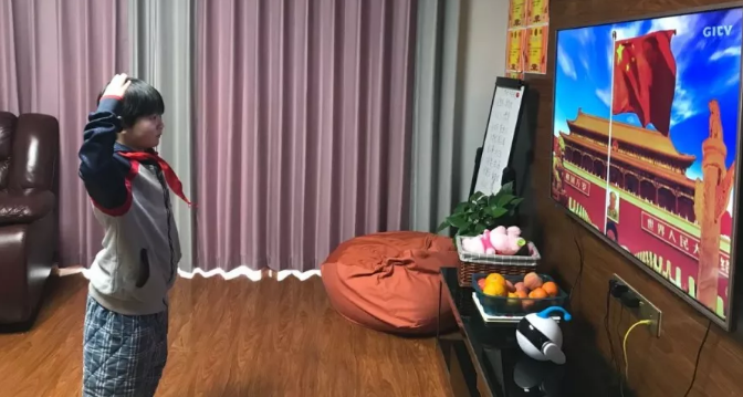 昌黎線上“升旗儀式” | 隔離病毒，但不隔離對(duì)祖國(guó)的熱愛(ài)