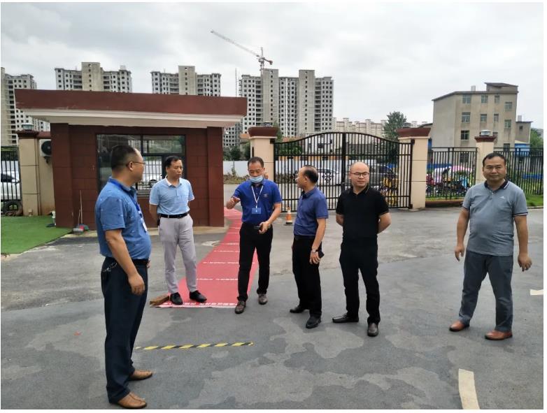 領(lǐng)導(dǎo)關(guān)懷暖人心，凝心聚力促發(fā)展 